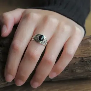 Black Onyx ring Mayita