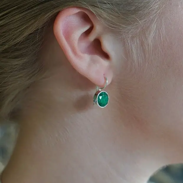 Zilveren oorbellen Smaragd Animah