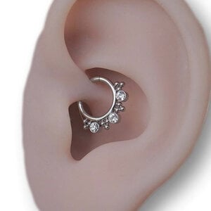 Daith piercing shiny silver