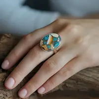 Spiny Oyster Turquoise ring Do