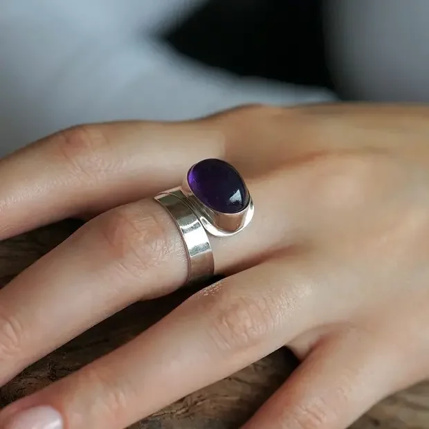 Amethist ring Moya