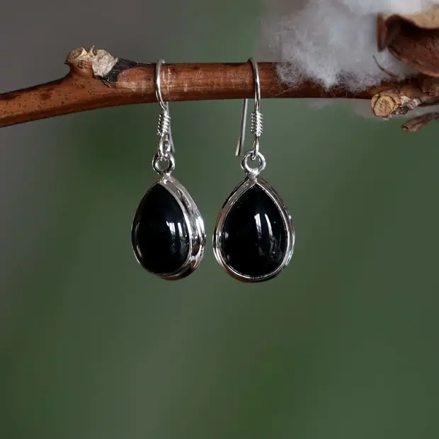 Black Onyx oorbellen Saniya