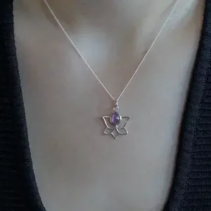 Amethist hanger Lotus