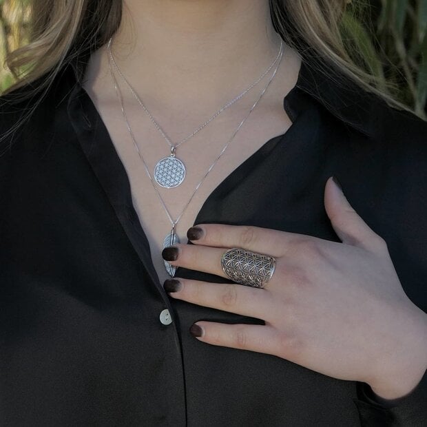 Zilveren ring Flower of life
