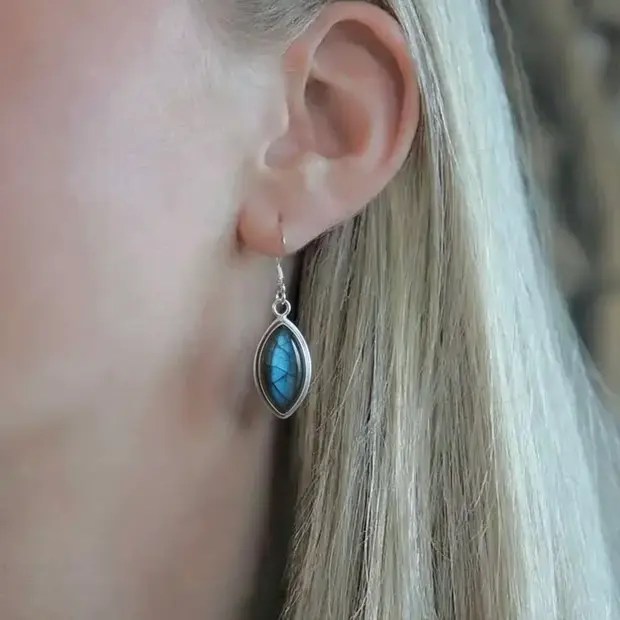 Zilveren oorbellen Labradoriet edelsteen