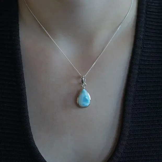 Larimar hanger Aya Larimar hanger Aya