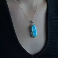 Larimar hanger Nola
