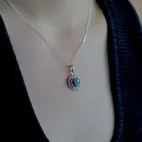 Labradoriet hanger Klom Labradoriet hanger Klom