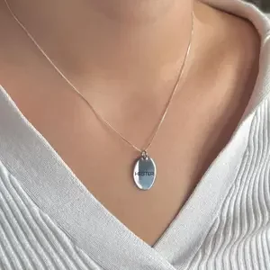 Ketting ovaal met gravure