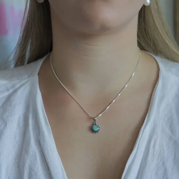 Turquoise hanger Lucky