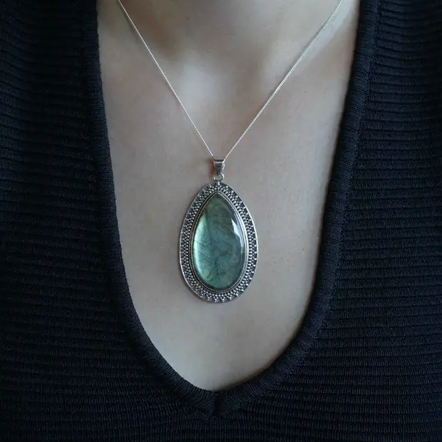 Labradoriet hanger Shanna Labradoriet hanger Shanna