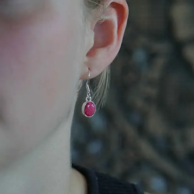 Robijn oorbellen Shira Robijn oorbellen Shira