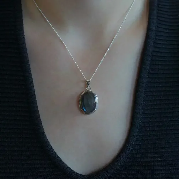 Labradoriet hanger Masia Labradoriet hanger Masia