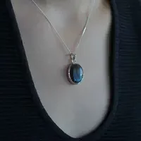 Labradoriet hanger Masia Labradoriet hanger Masia