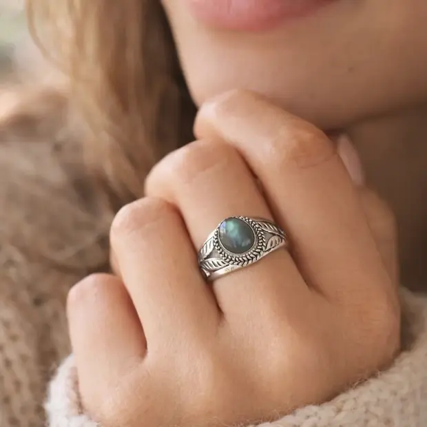 Zilveren ring Labradoriet Meesa Zilveren ring Labradoriet Meesa