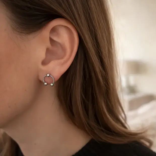 Zilveren oorknopjes Bali style