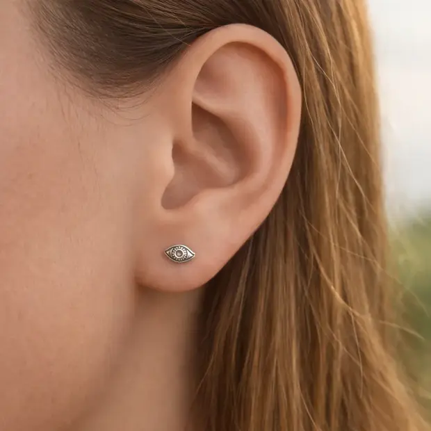 Zilveren oorknopjes alziend oog