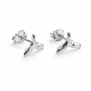 Zilveren oorknopjes Walvisstaart