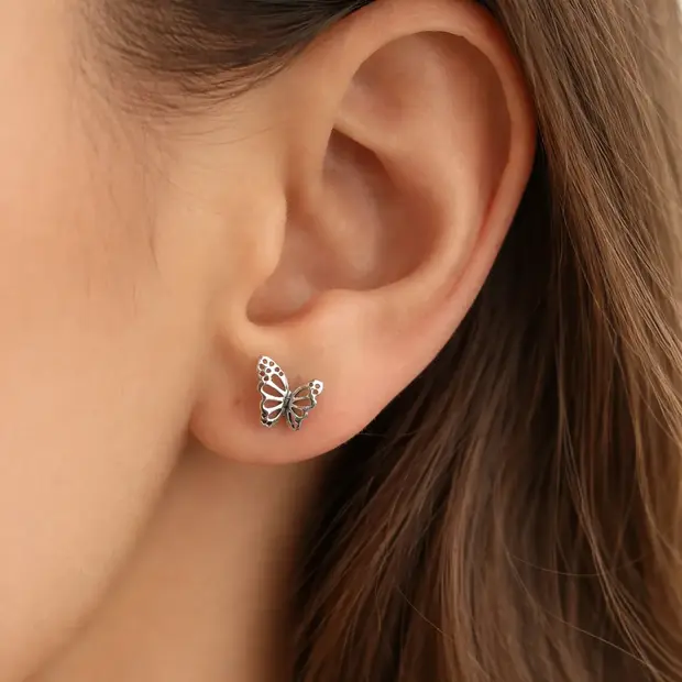 Vlinder oorknopjes zilver