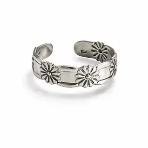 Zilveren teenring Flores