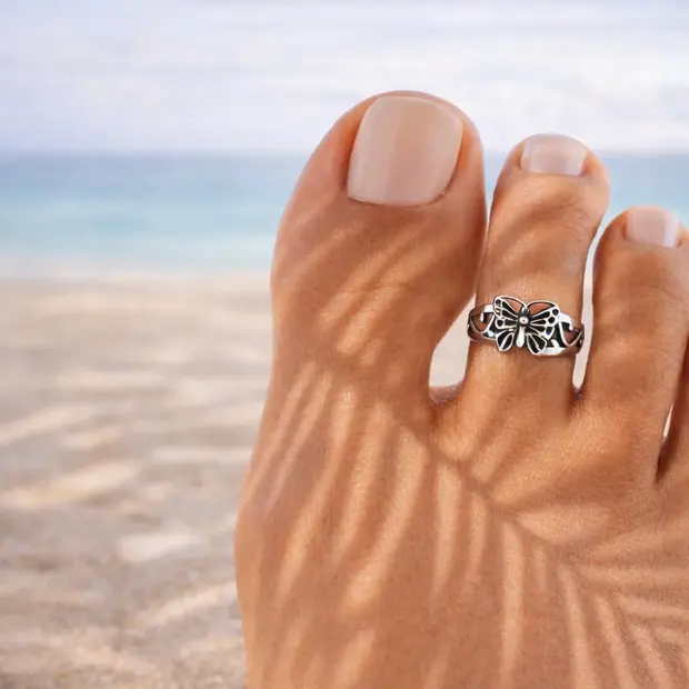 Teenring / vingertop ring vlinder