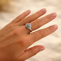 Zilveren ring Shell