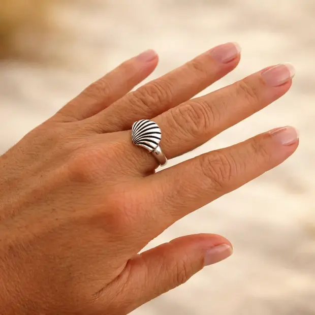 Zilveren ring Shell