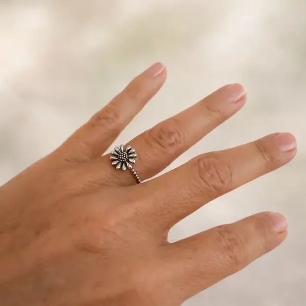 Zilveren ring Madelief