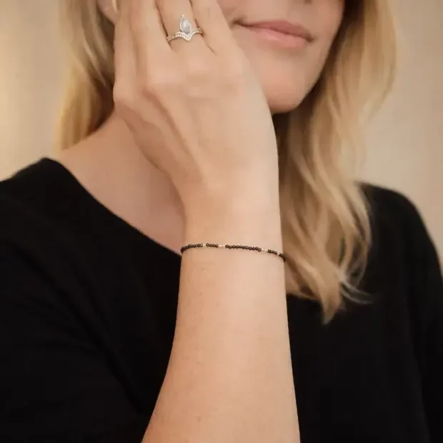 Zwarte Spinel armbandje Coco zilver