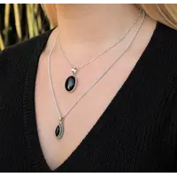 Black Onyx hanger Hima