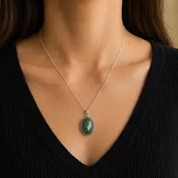 Labradoriet hanger Maria