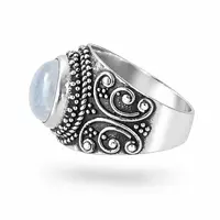 Zilveren ring met Maansteen Azra Zilveren ring met Maansteen Azra