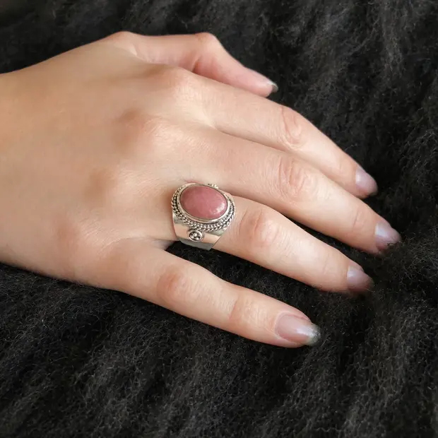 Zilveren ring Rhodoniet Alexia