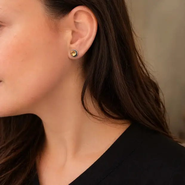 Citrien oorknopjes Lumi