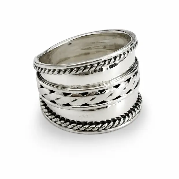 Zilveren brede Bali ring Celuk Zilveren brede Bali ring Celuk