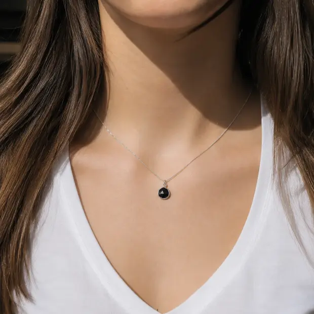 Zwarte spinel ketting druppel
