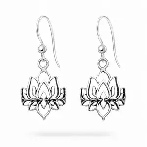 Zilveren Lotus oorbellen Zilveren Lotus oorbellen