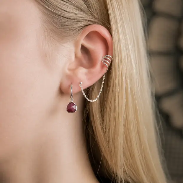 Chain ear cuff Quattro