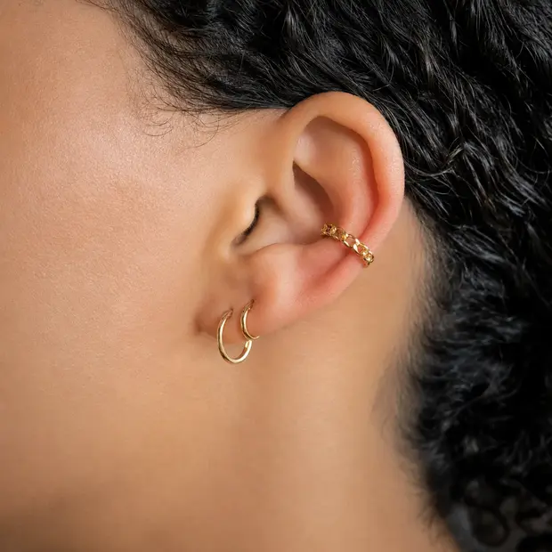Gold plated earcuff Chain Gold plated earcuff Chain