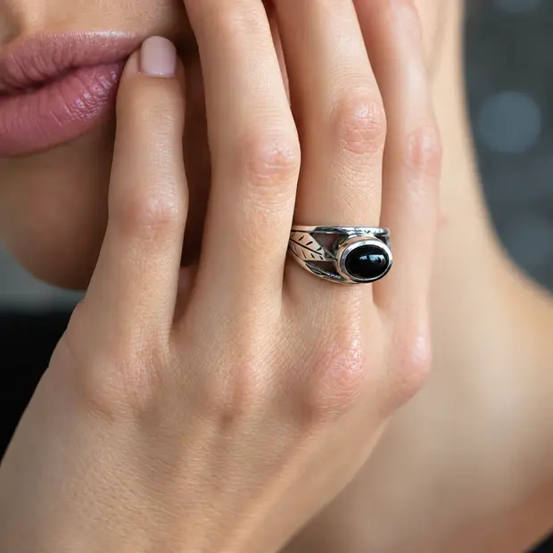 Onyx ring Leaf Onyx ring Leaf