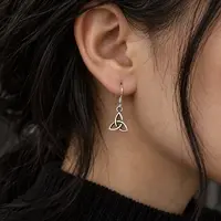 Triquetra oorbellen Selene Triquetra oorbellen Selene