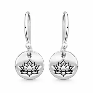 Zilveren oorbellen Lotus disc Zilveren oorbellen Lotus disc