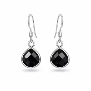 Zwarte Spinel oorbellen Avin