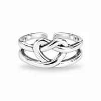 Ring met knoop hart