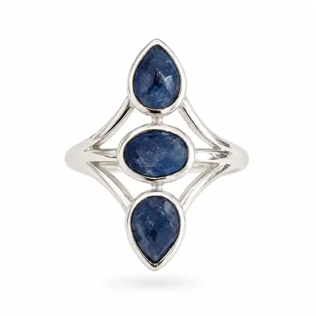 Saffier ring Manomi Saffier ring Manomi