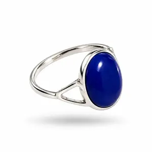 Zilveren ring met blauwe steen