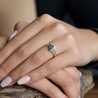 Geboortesteen ring mei