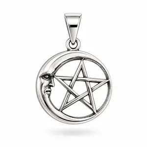 Maan Pentagram Hanger