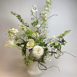 Bouquet of silk flowers "White Lightning"