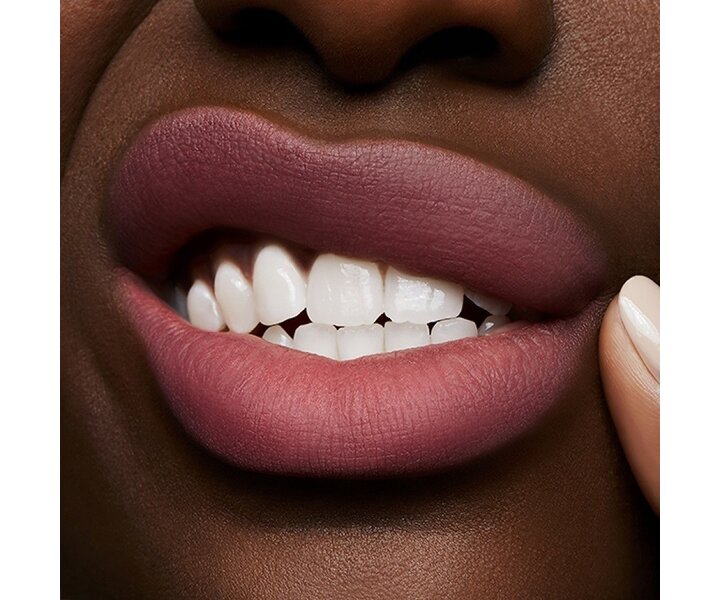 Powder Kiss A little Tamed Liquid Lipstick - 5ml